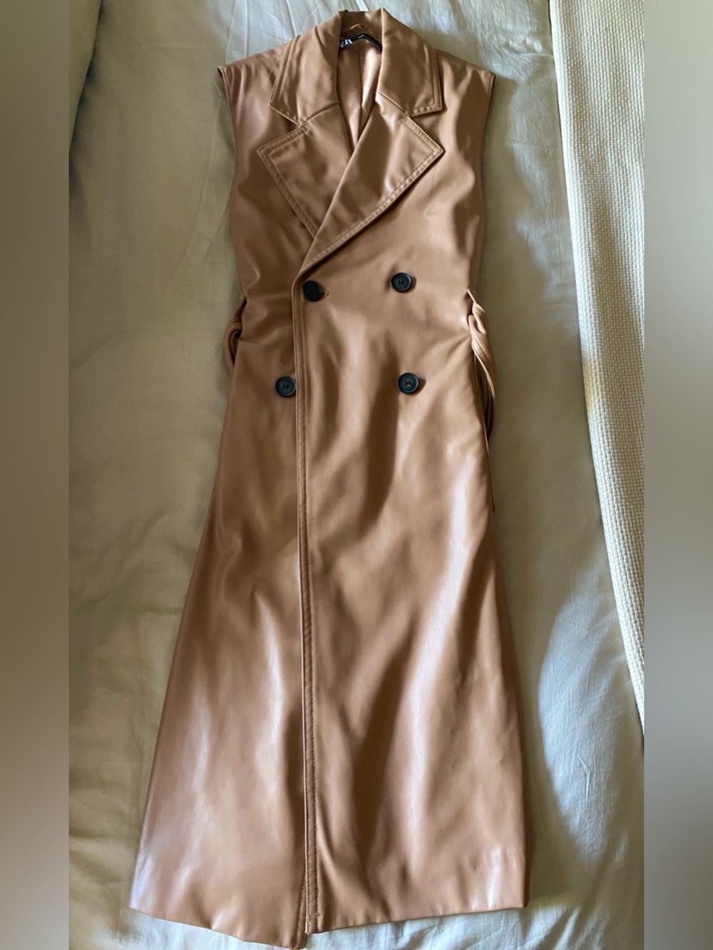 Zara Sleeveless Double-Breasted Faux Leather Trench Vest - Camel